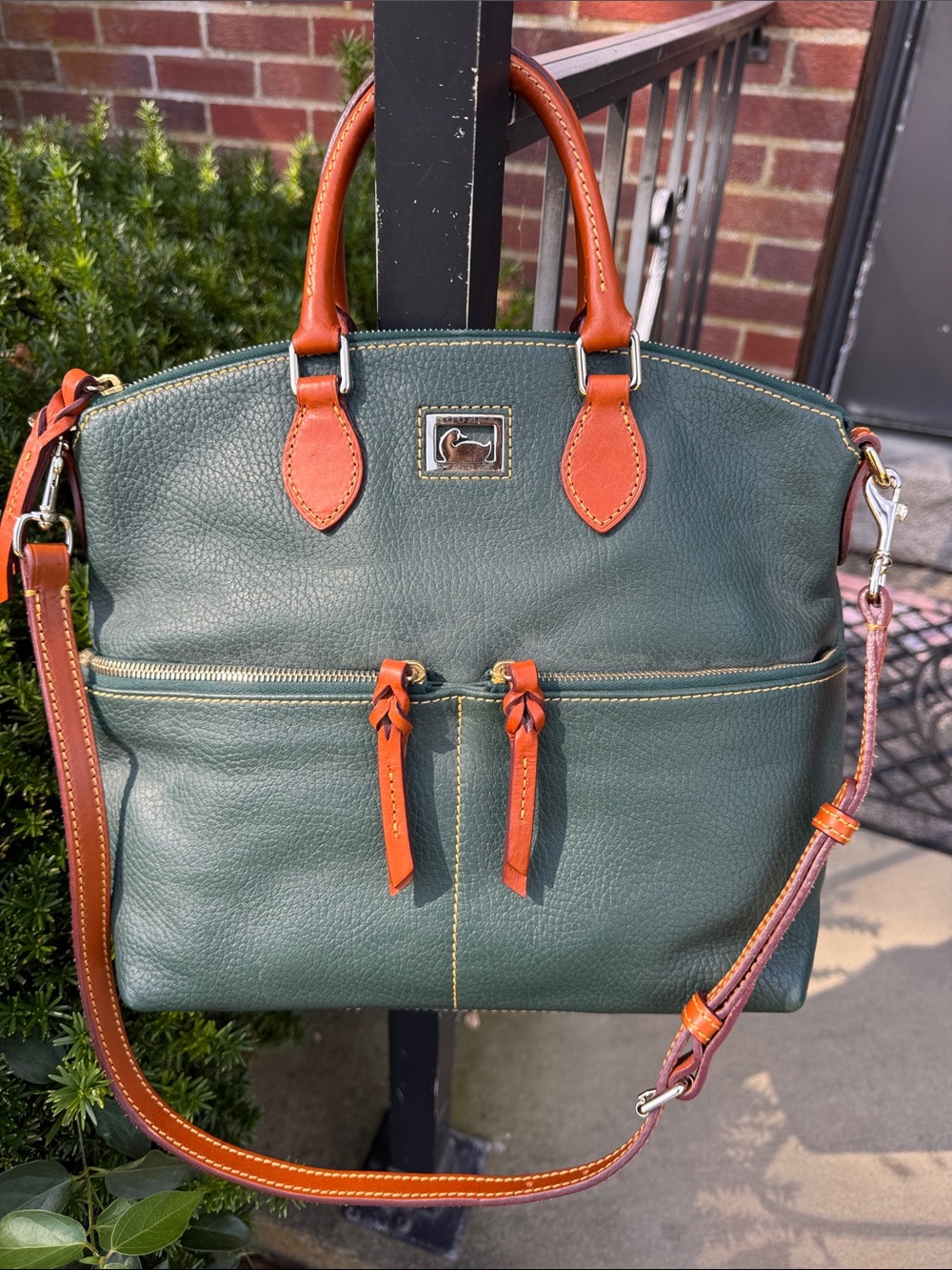 DOONEY & BOURKE GREEN PEBBLED LEATHER W/ BURNT ORANGE TRIM SATCHEL BAG CROSSBODY